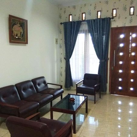 Kalasan Kenayan Asri Residence By Fh Stay מראה חיצוני תמונה