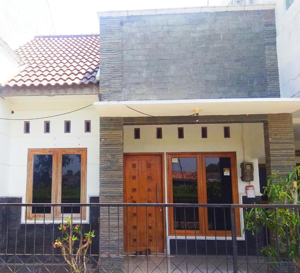 Kalasan Kenayan Asri Residence By Fh Stay מראה חיצוני תמונה